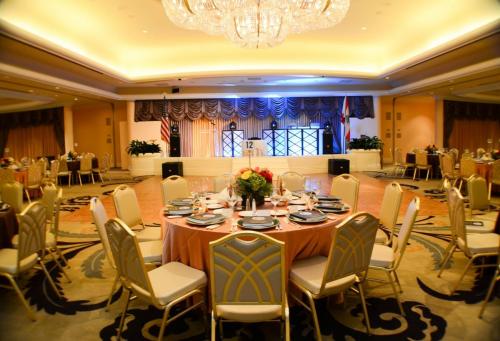 House of Lebanon (2)